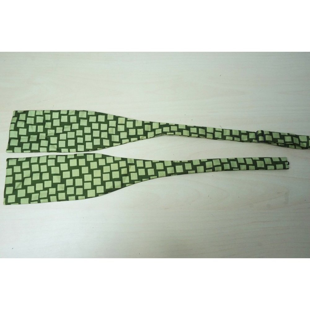 Charvet Place Vendome Emerald Mint Green Geometric Silk Bow Tie Made France